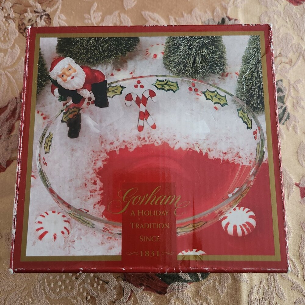 Gorham Winter Follies Crystal Candy Dish Dip Bowl Resin Santa 6 3/4” NIB